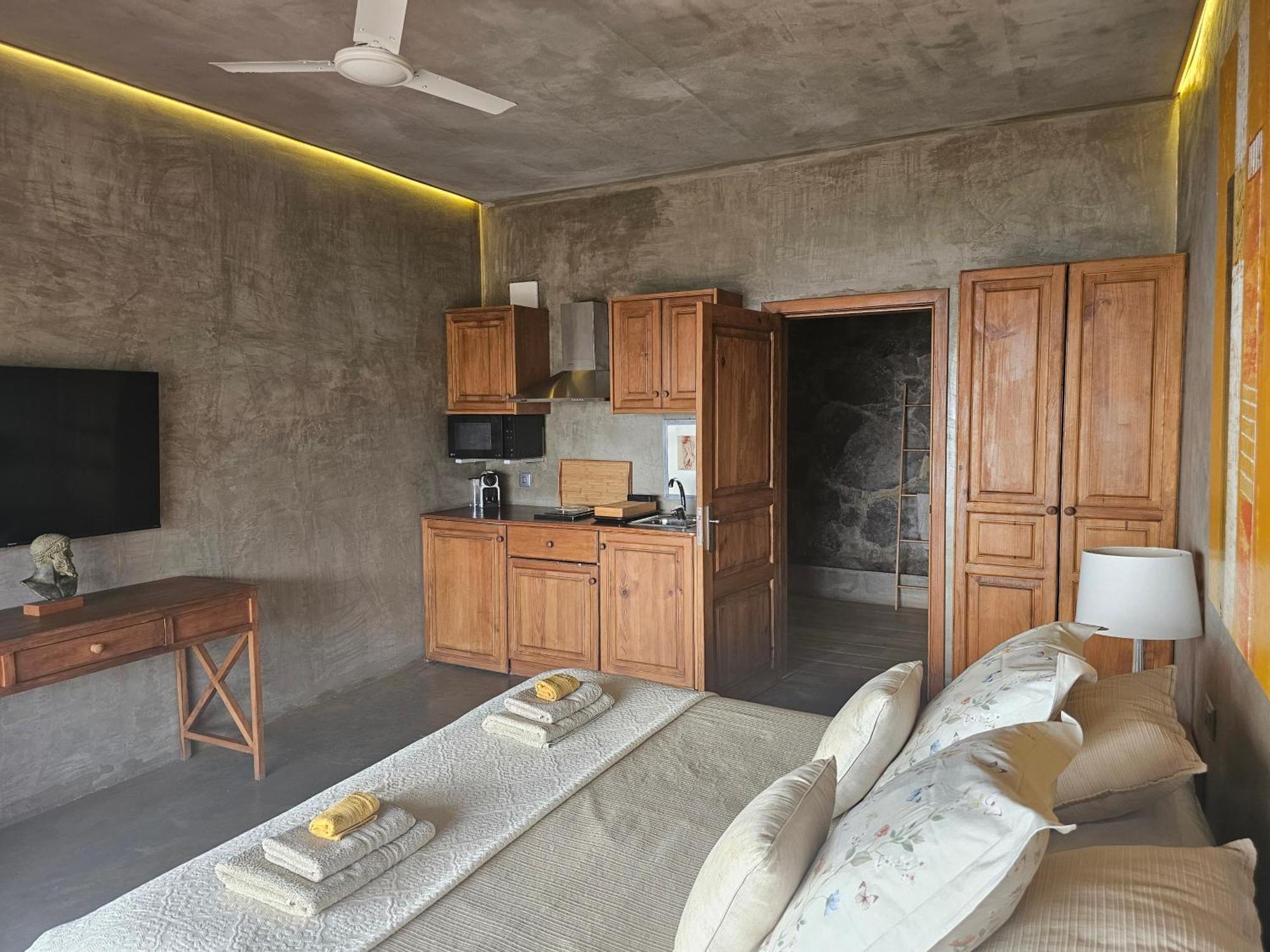 Les Terrasses Suites Кальета Экстерьер фото